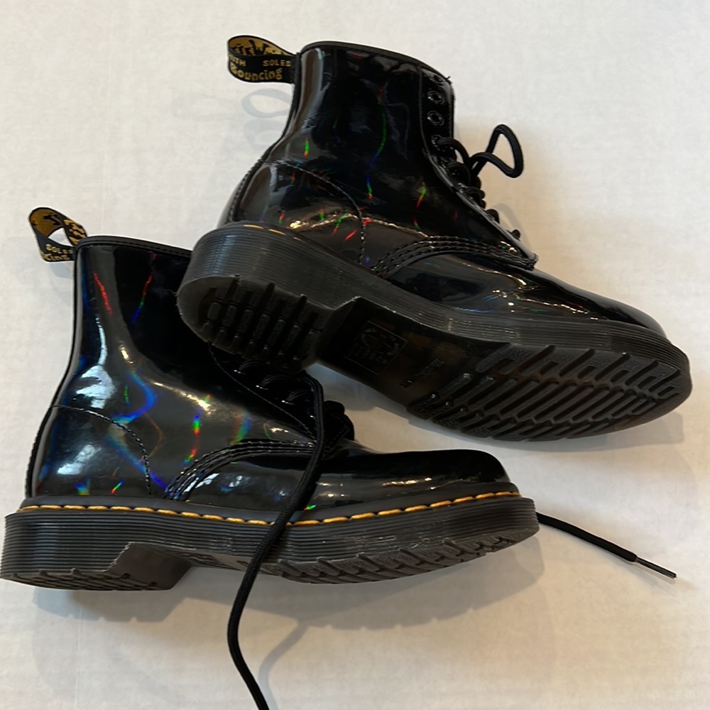Kids size 5US Dr. Martens air wair. Used a handful of times only.